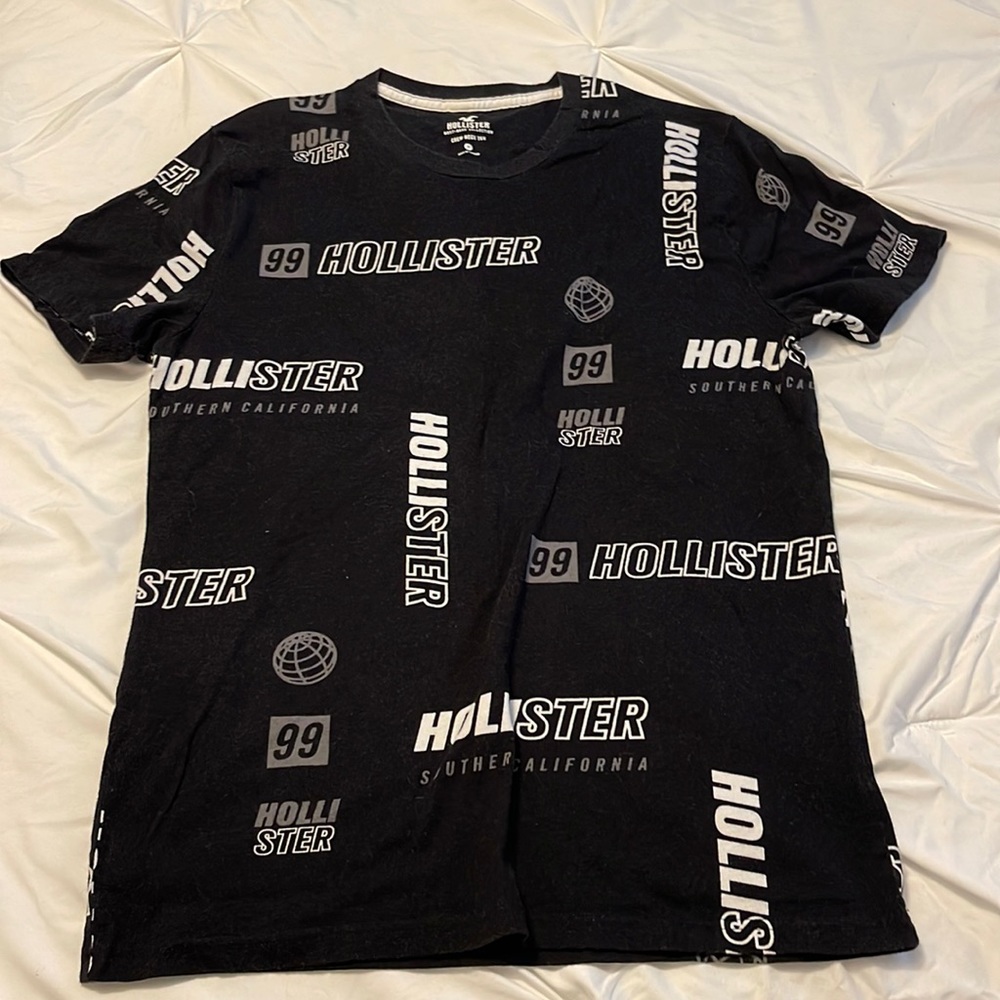 Hollister Men’s Medium Crew Neck Tee EUC